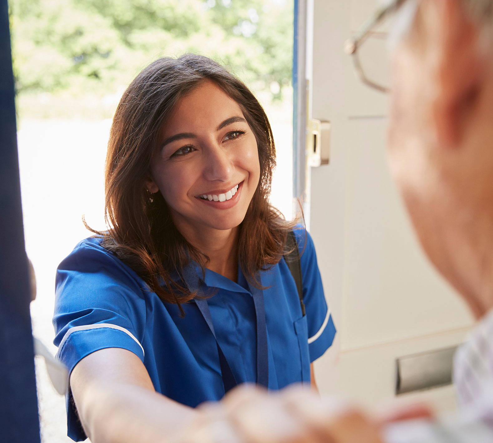 psychologist-illustration-01-1 A friendly and caring social worker from Shine PlanCare greets an elderly gentleman at his front door.